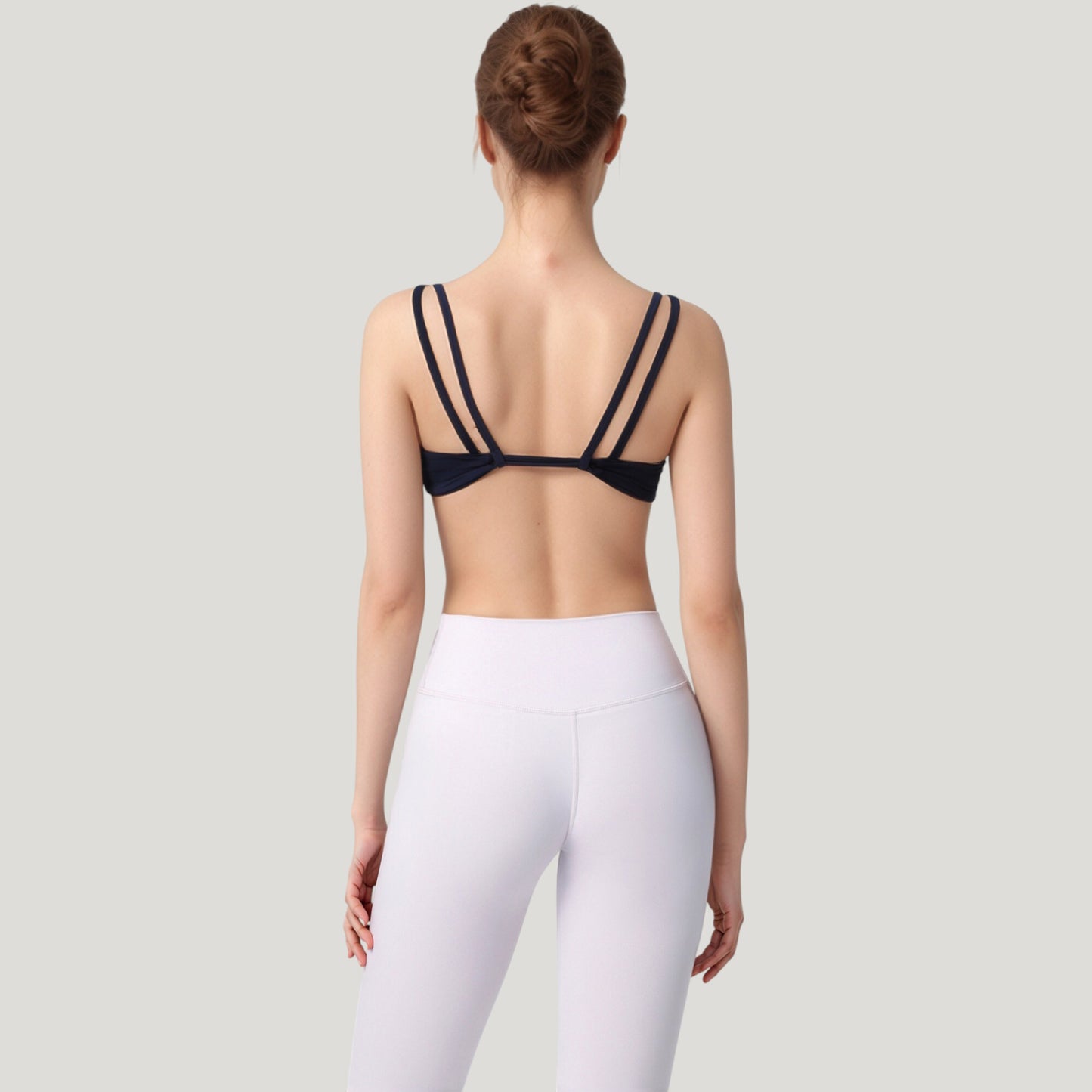 Scoop Neck Sports Bra with Wide Straps and Seamless Design