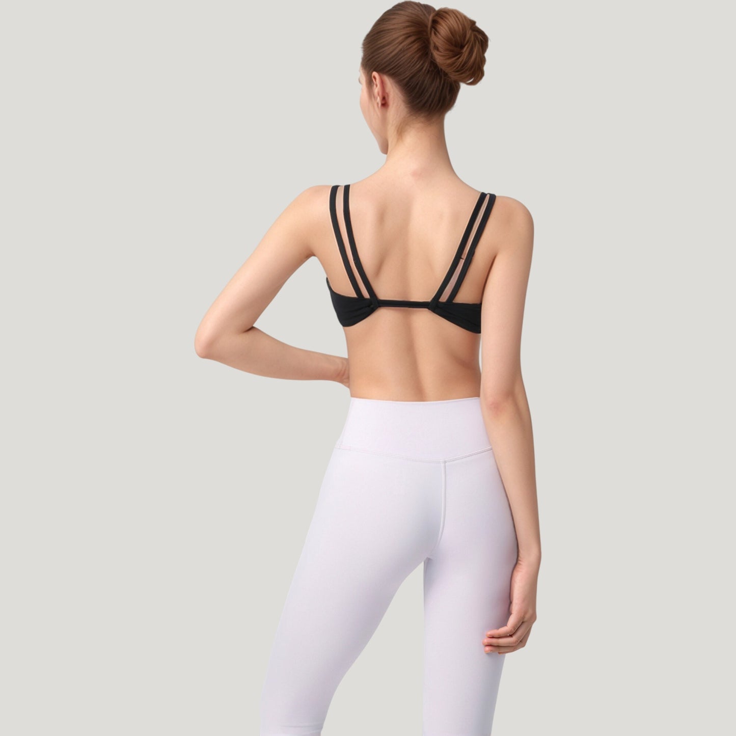 Scoop Neck Sports Bra with Wide Straps and Seamless Design