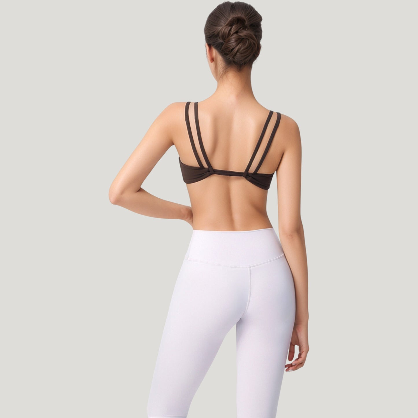Scoop Neck Sports Bra with Wide Straps and Seamless Design