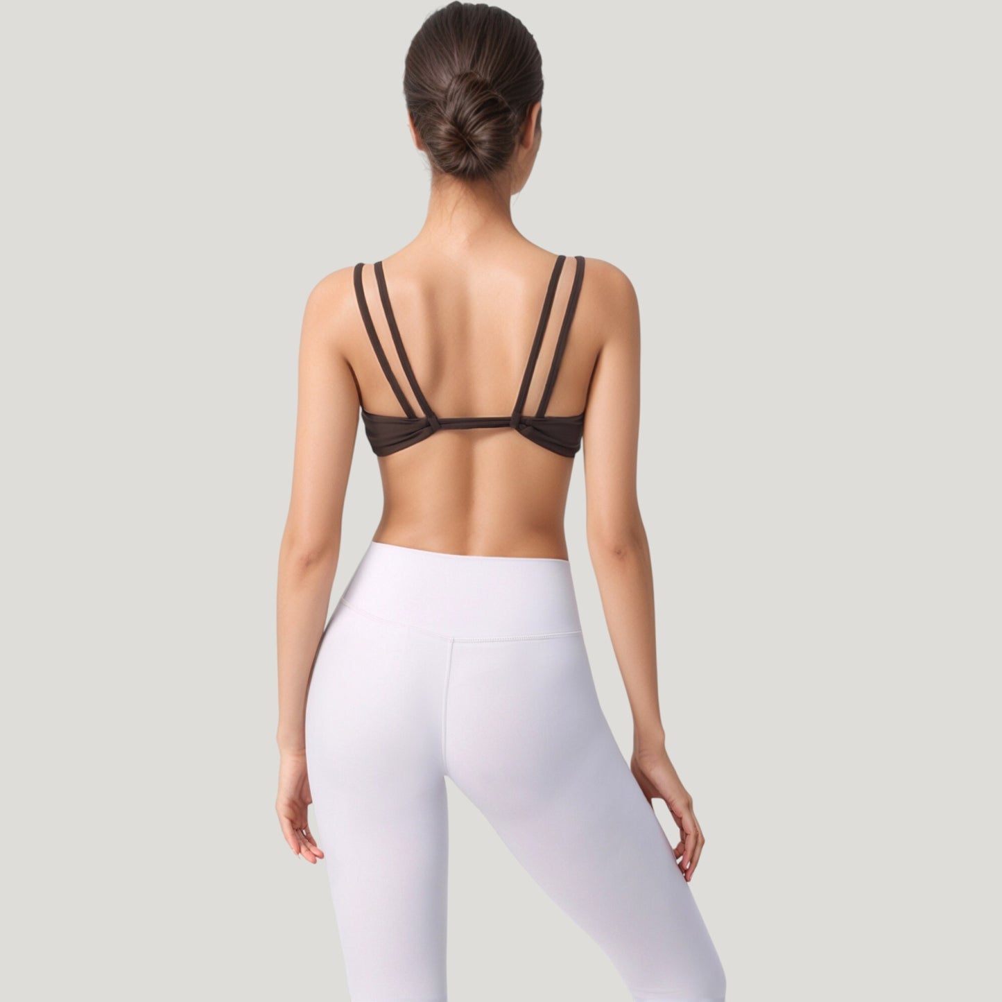 Scoop Neck Sports Bra with Wide Straps and Seamless Design