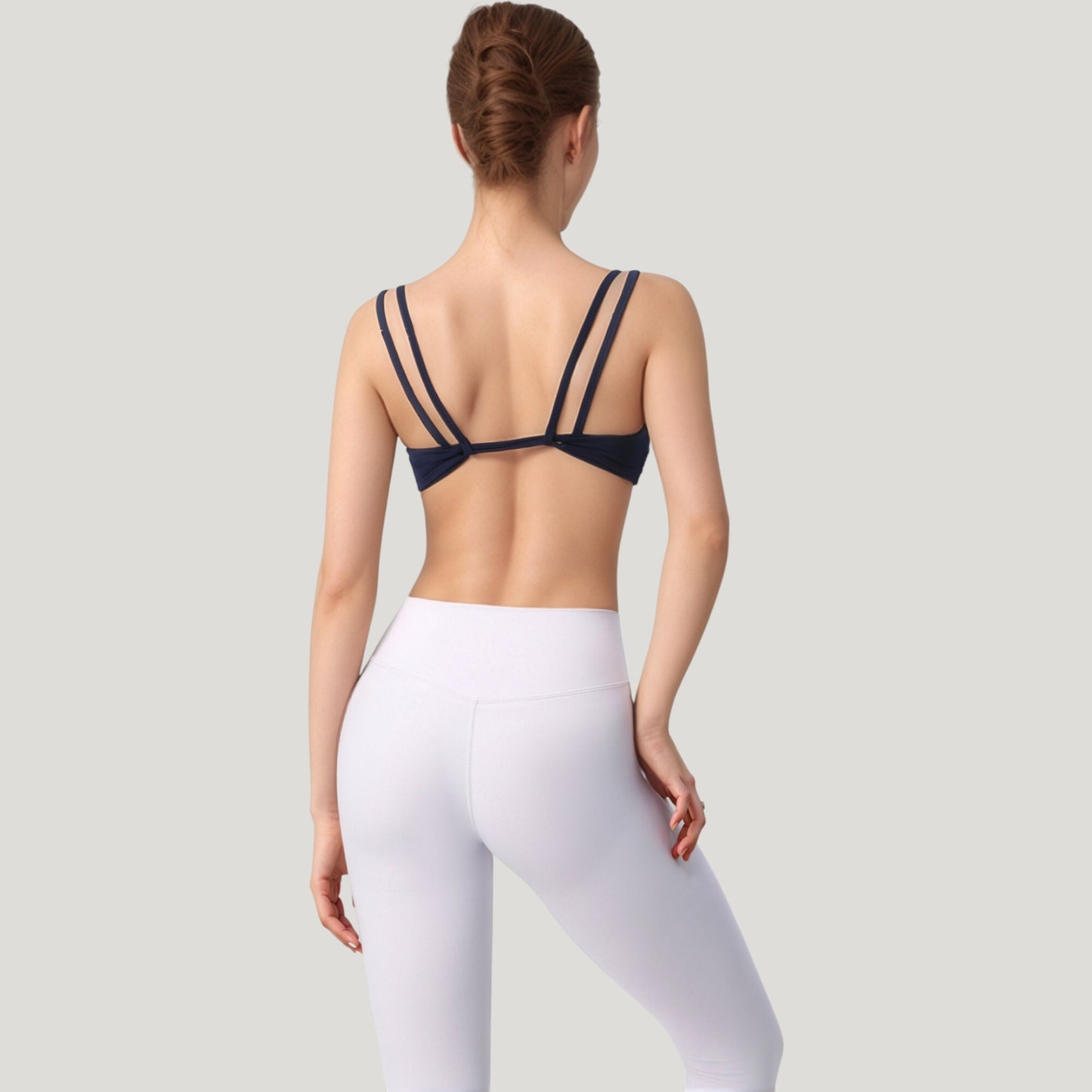 Scoop Neck Sports Bra with Wide Straps and Seamless Design