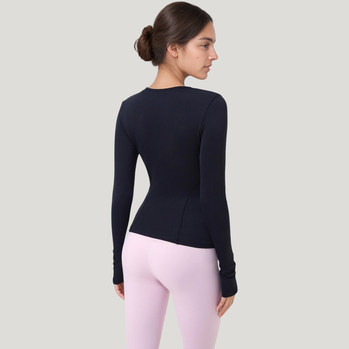 Long Sleeve Fitted Activewear Top with Crew Neck and Thumbhole Cuffs