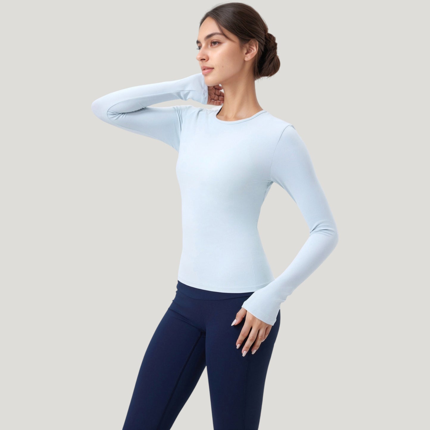 Long Sleeve Fitted Activewear Top with Crew Neck and Thumbhole Cuffs