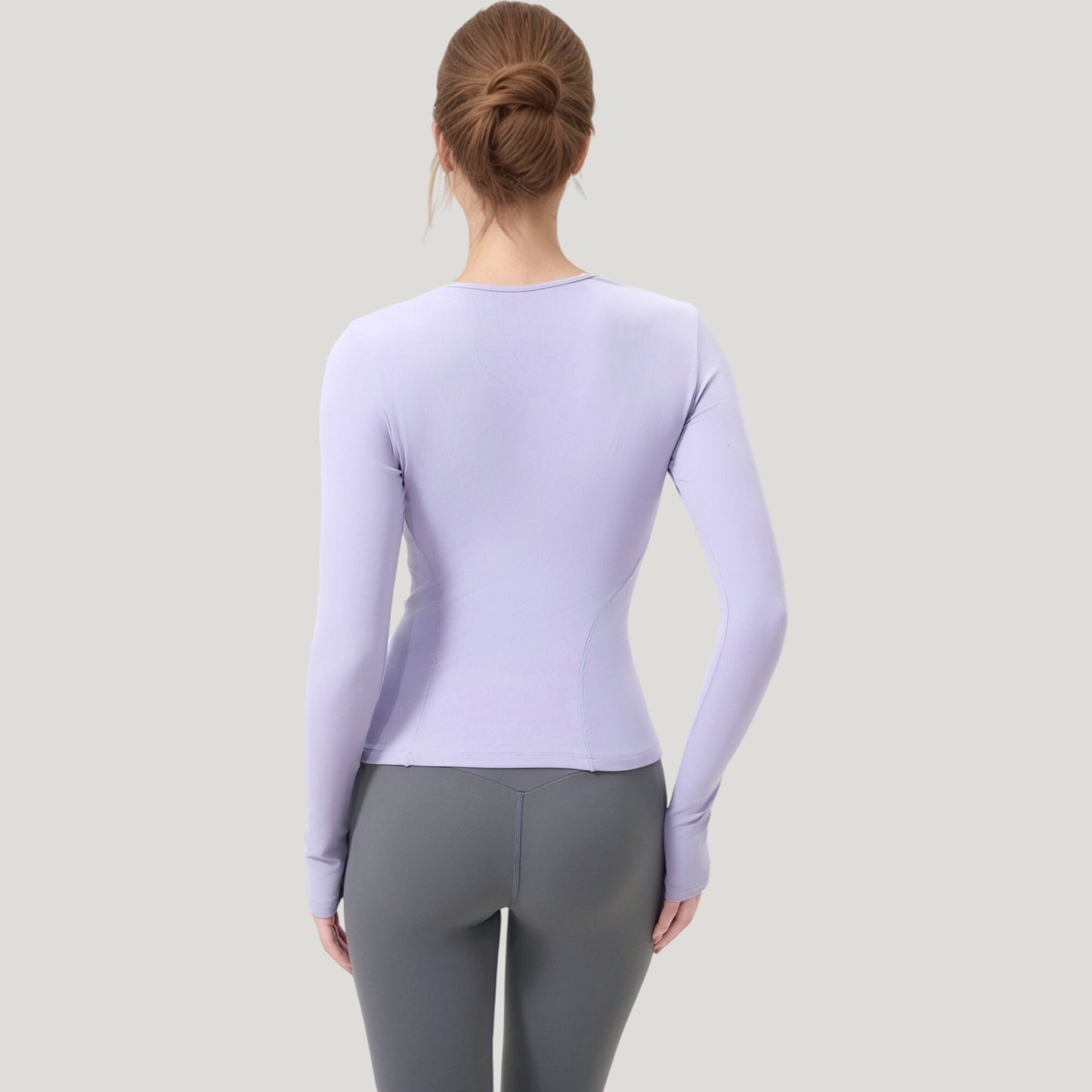 Long Sleeve Fitted Activewear Top with Crew Neck and Thumbhole Cuffs
