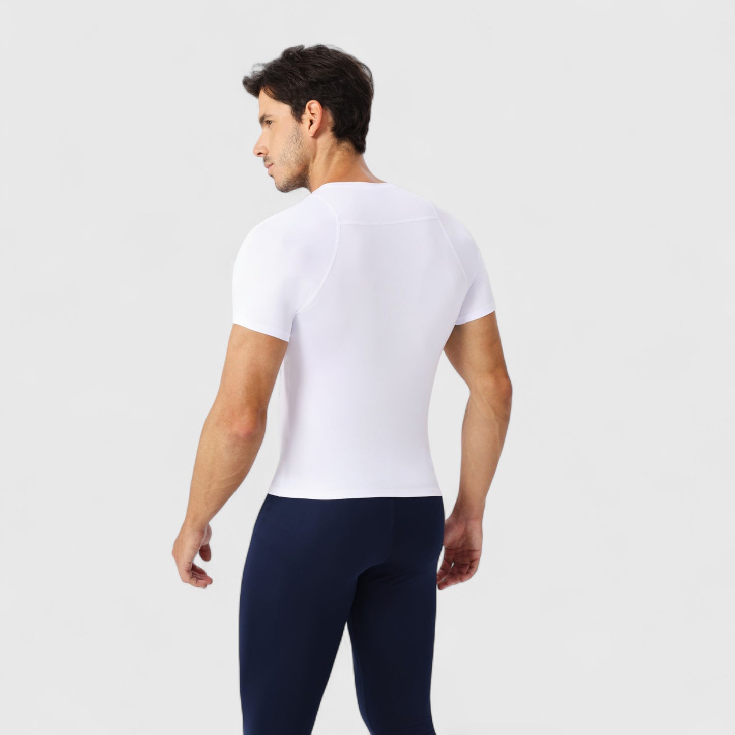 Men's Fitted Short Sleeve Performance T-Shirt with Stretch Fabric and Moisture-Wicking Comfort