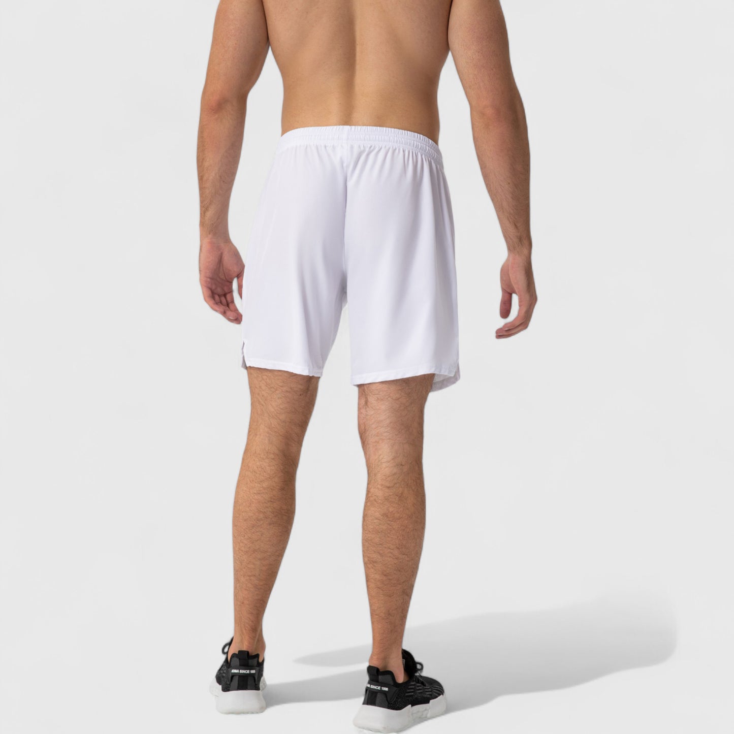 Men's Elastic Waist Athletic Shorts with Above-Knee Length and Relaxed Fit Design