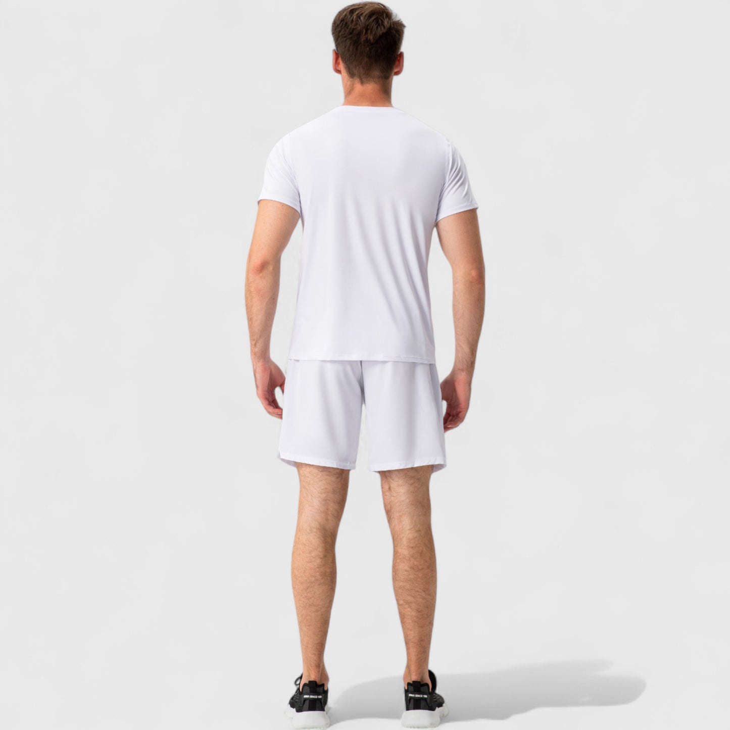 Men's Elastic Waist Athletic Shorts with Above-Knee Length and Relaxed Fit Design