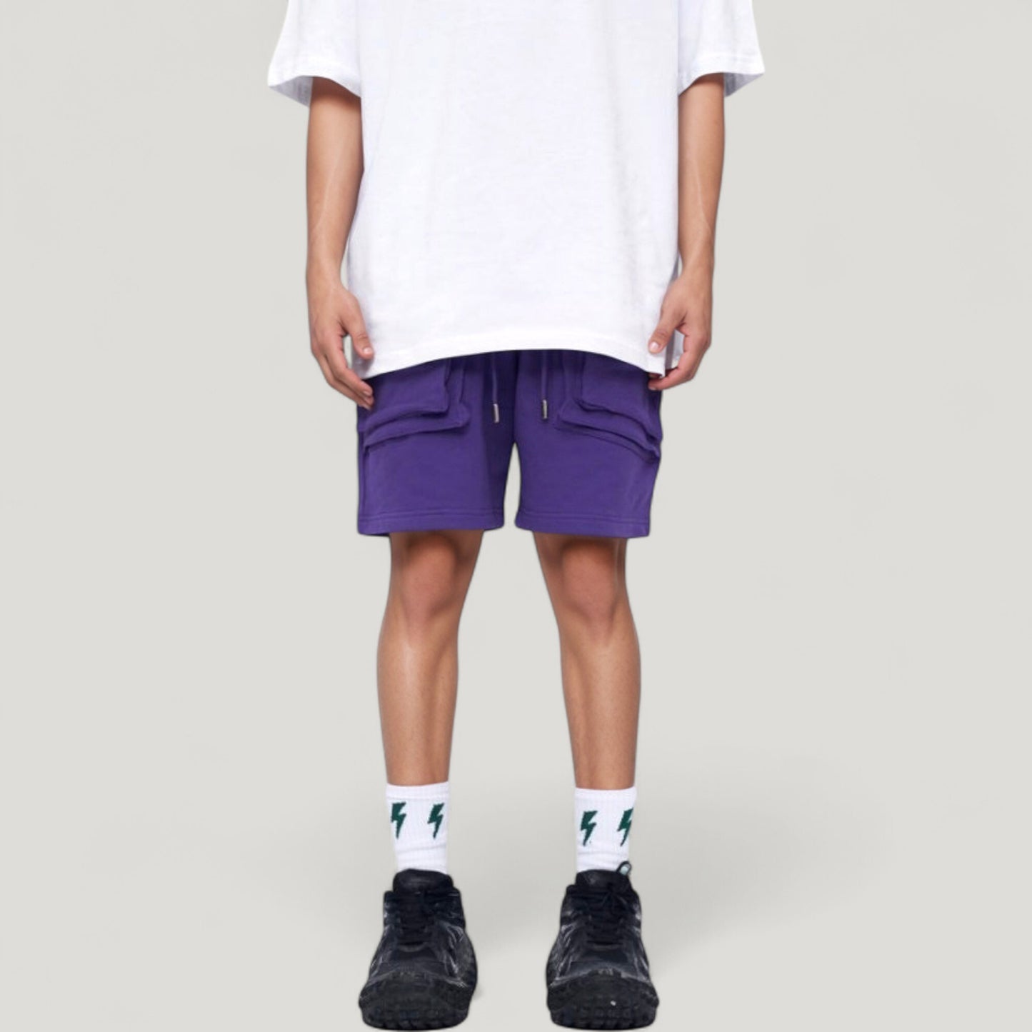 Men's Multi-Pocket Drawstring Waist Relaxed Fit Casual Cargo Shorts with Zipper Details