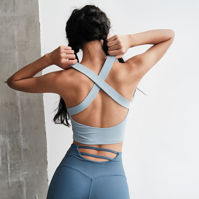 Scoop Neck Back Cross Sports Bra Tank