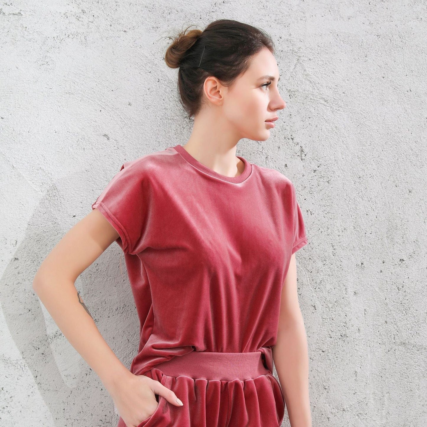 Mesh Lined Velvet Relaxed Tee