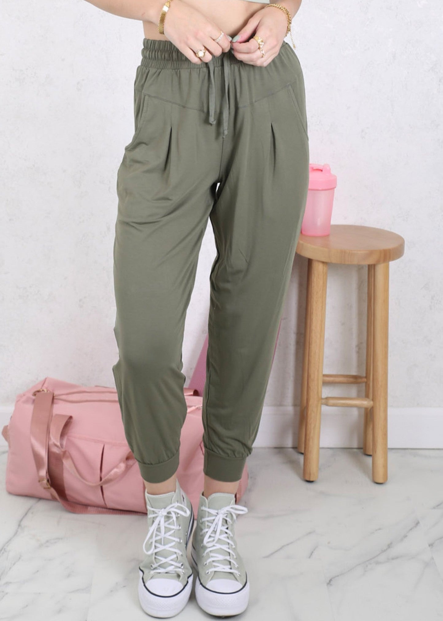 Drawstring Waist Pleated Detail Jogger