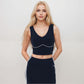 Active Women's Seamless V-Neck Crop Top with Contour Stitching and Contrast Piping Detail
