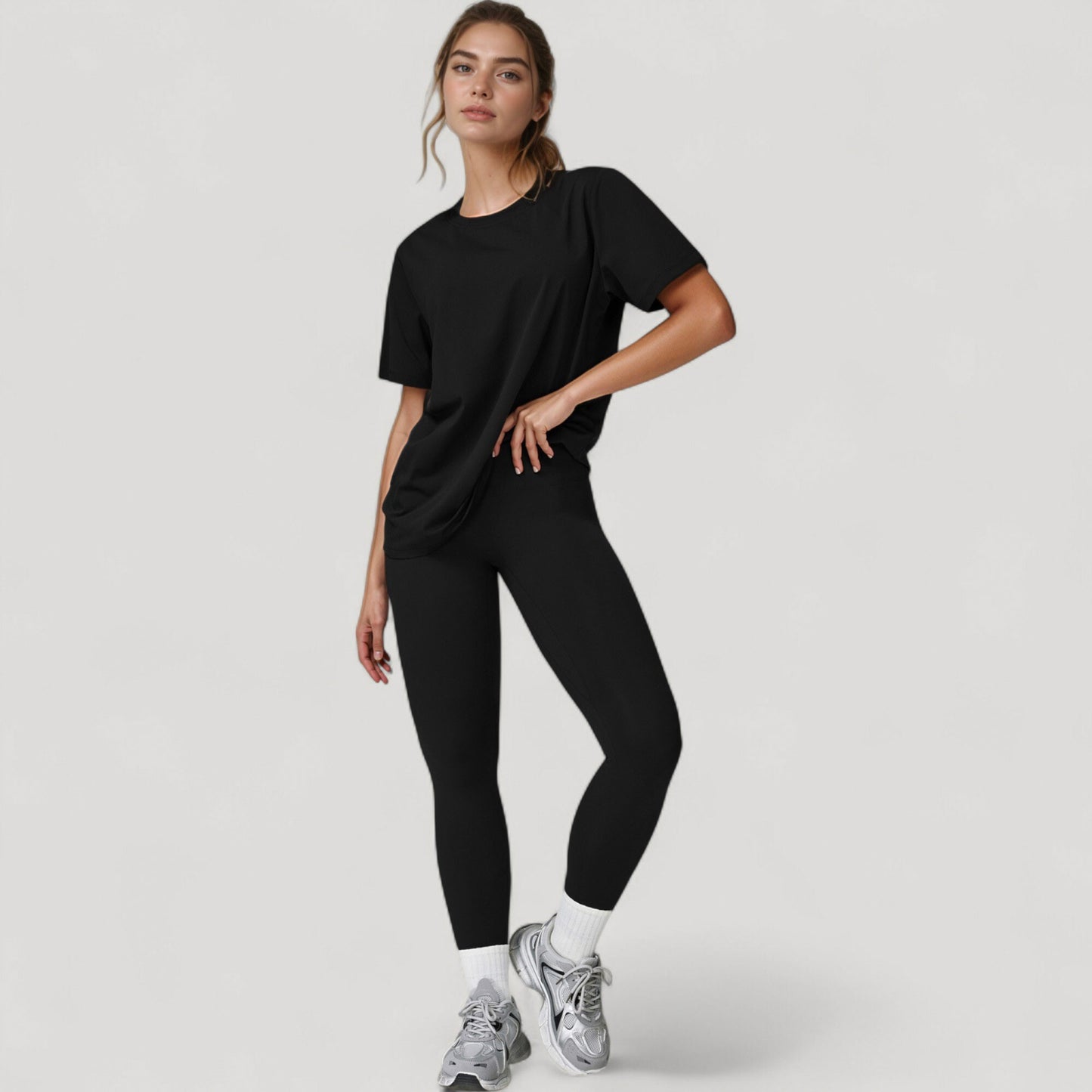Relaxed Fit Crew Neck T-Shirt with Short Sleeves and Soft Stretch Fabric for Everyday Comfort
