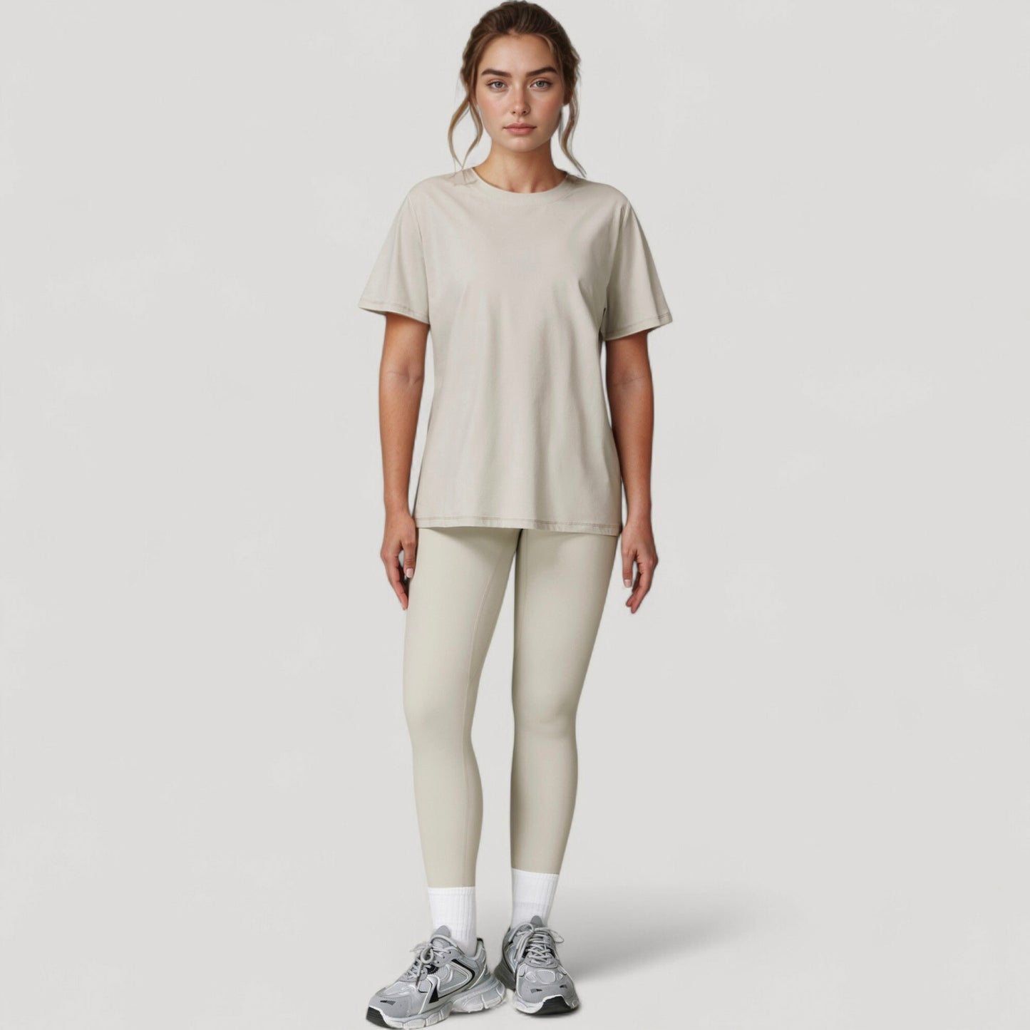Relaxed Fit Crew Neck T-Shirt with Short Sleeves and Soft Stretch Fabric for Everyday Comfort