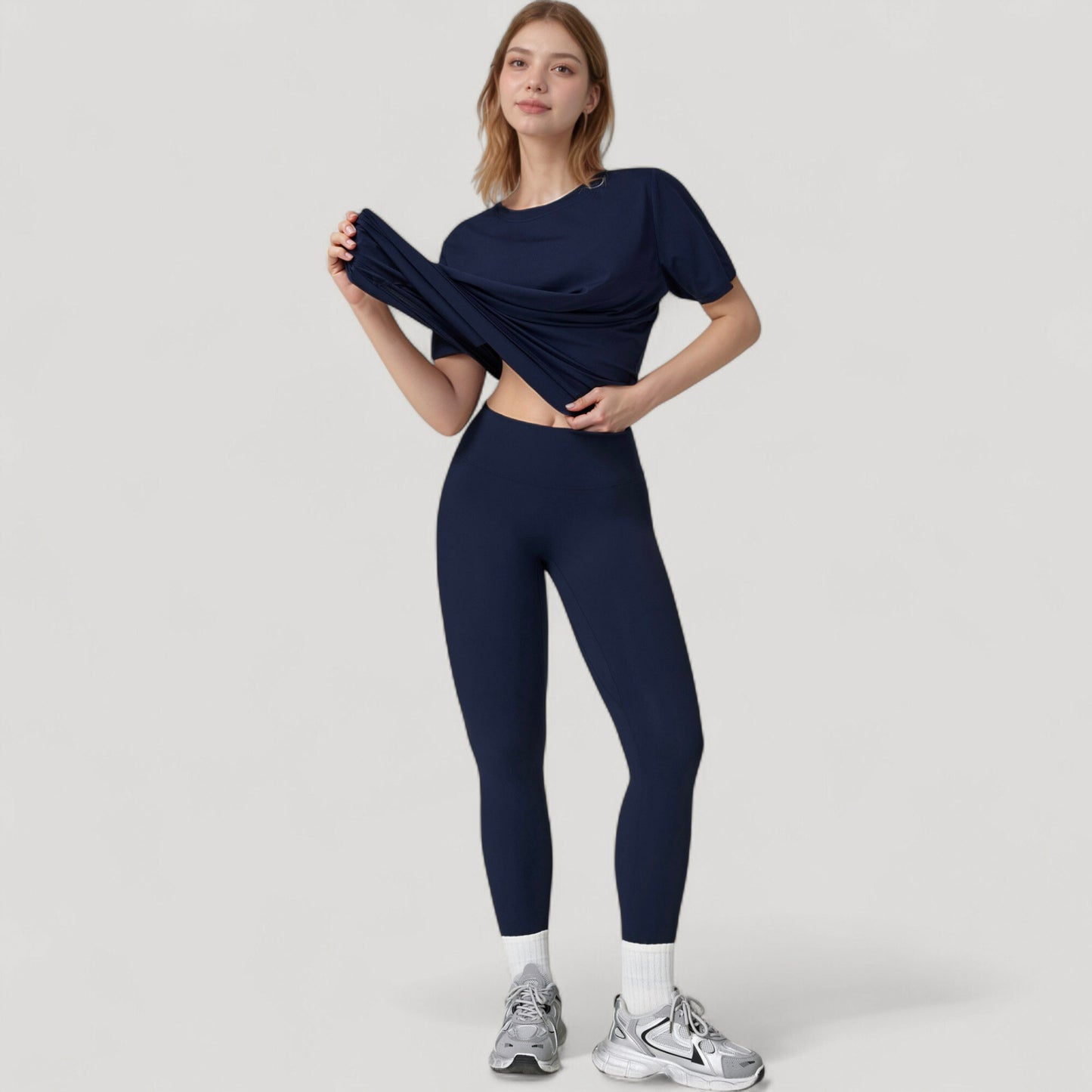Relaxed Fit Crew Neck T-Shirt with Short Sleeves and Soft Stretch Fabric for Everyday Comfort