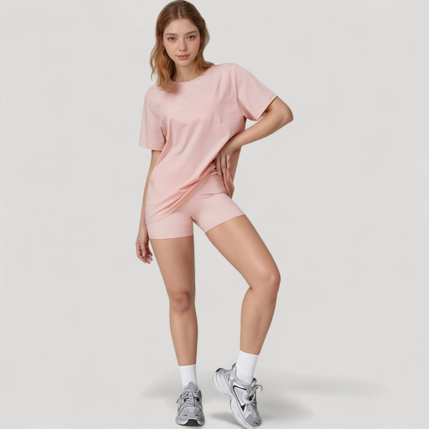 Relaxed Fit Crew Neck T-Shirt with Short Sleeves and Soft Stretch Fabric for Everyday Comfort