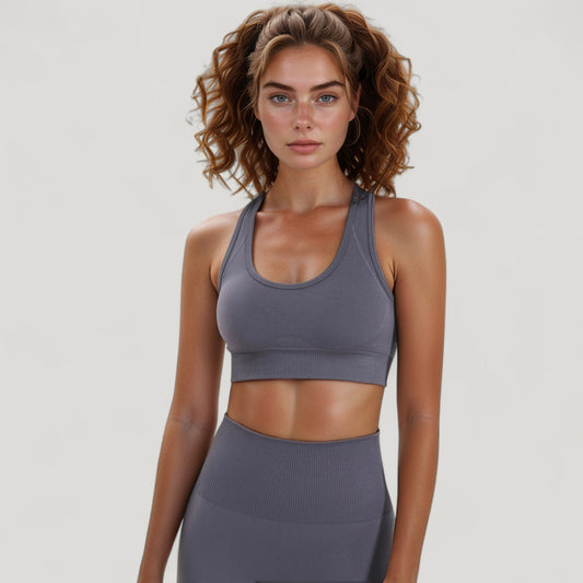 Seamless Racerback Sports Bra with Ribbed Hem and Scoop Neckline for Medium Support