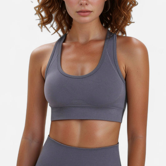 Seamless Racerback Sports Bra with Ribbed Hem and Scoop Neckline for Medium Support