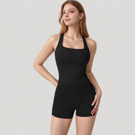 Square Neck Active Tank Top with Built-In Bra and Racerback Design for Comfort and Movement