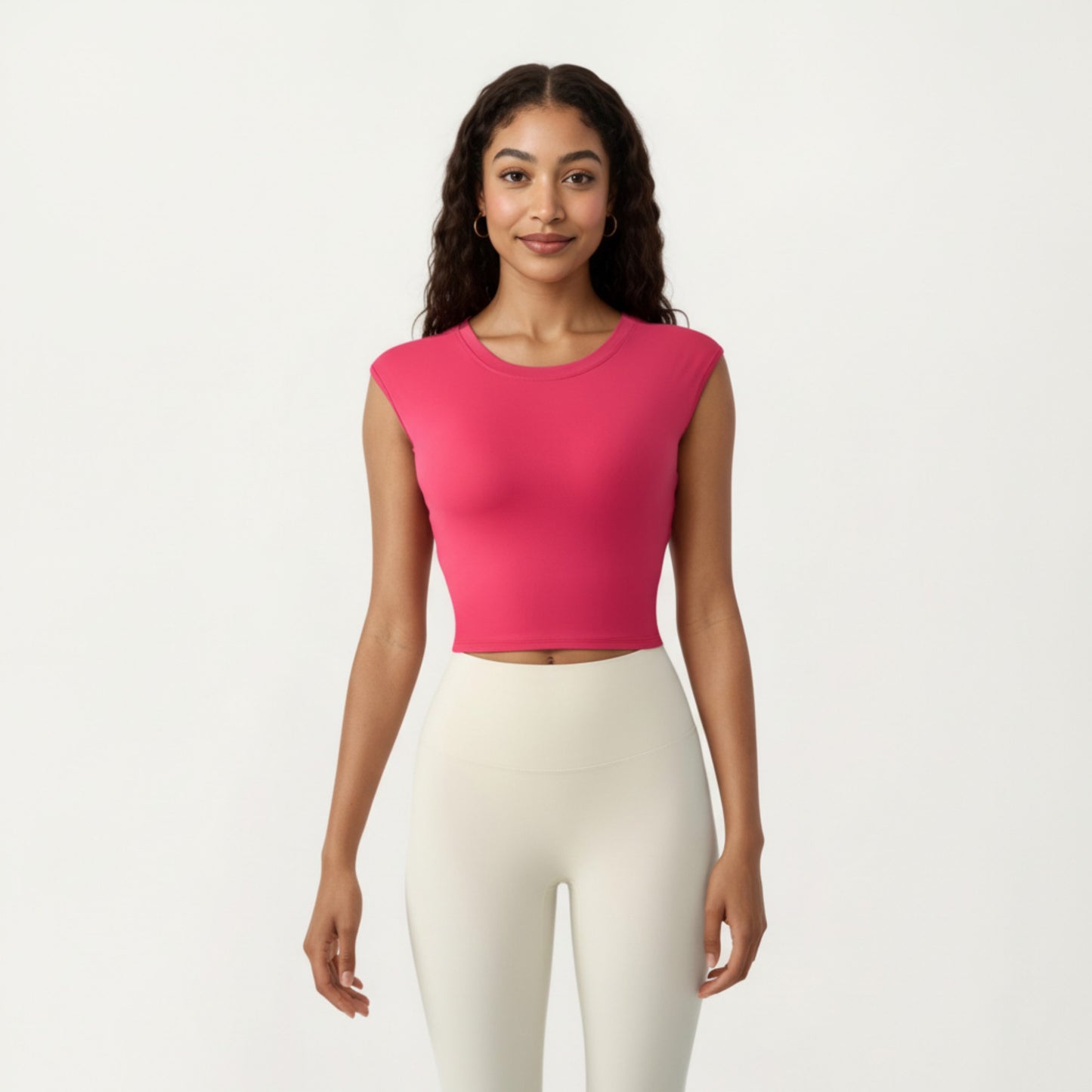 Sleeveless Cropped Fitted Active Tank Top with Smooth Stretch Fabric and Crew Neckline