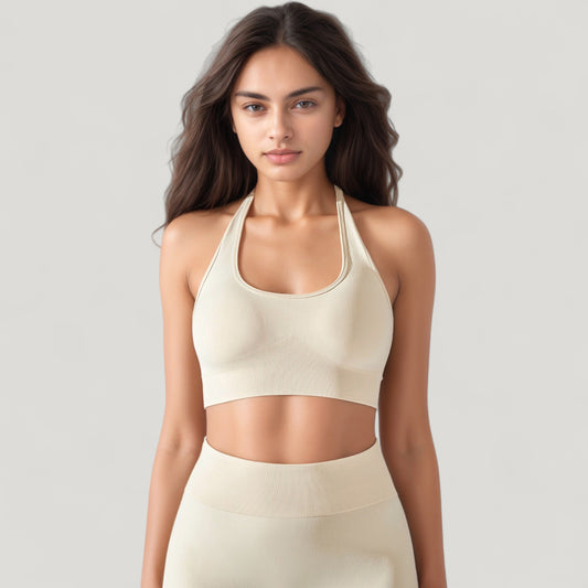 Seamless Halter Neck Athletic Crop Top with Ribbed Detailing