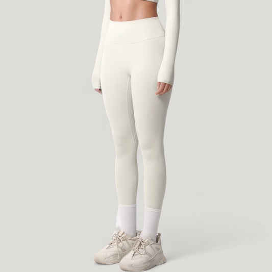 High Waist Leggings with Side Pockets and Seamless Stretch Fabric for Active and Everyday Wear