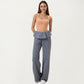 Square Neck Cropped Active Tank Top with Wide Straps and Fitted Stretch Design