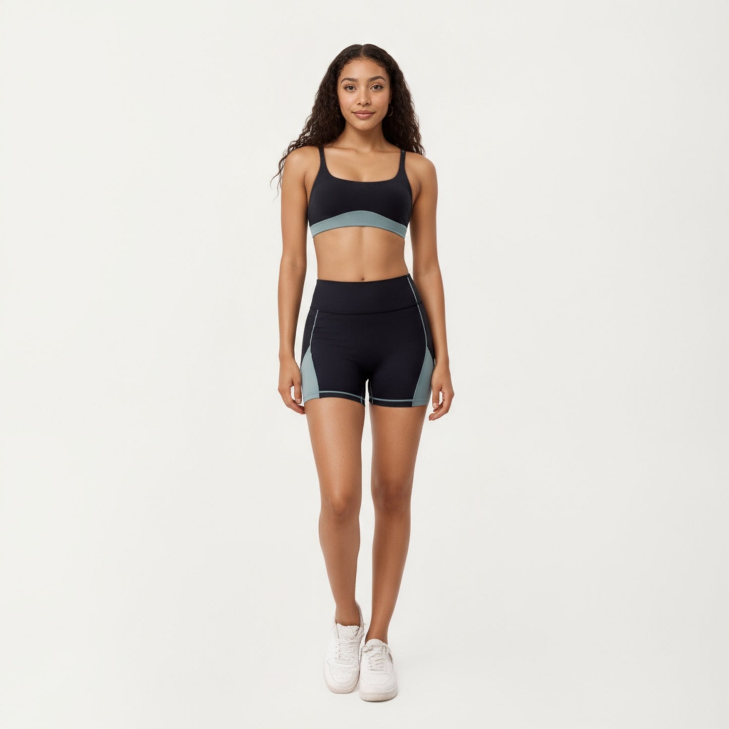 Scoop Neck Colorblock Sports Bra with Adjustable Straps and Stretch Fit Fabric