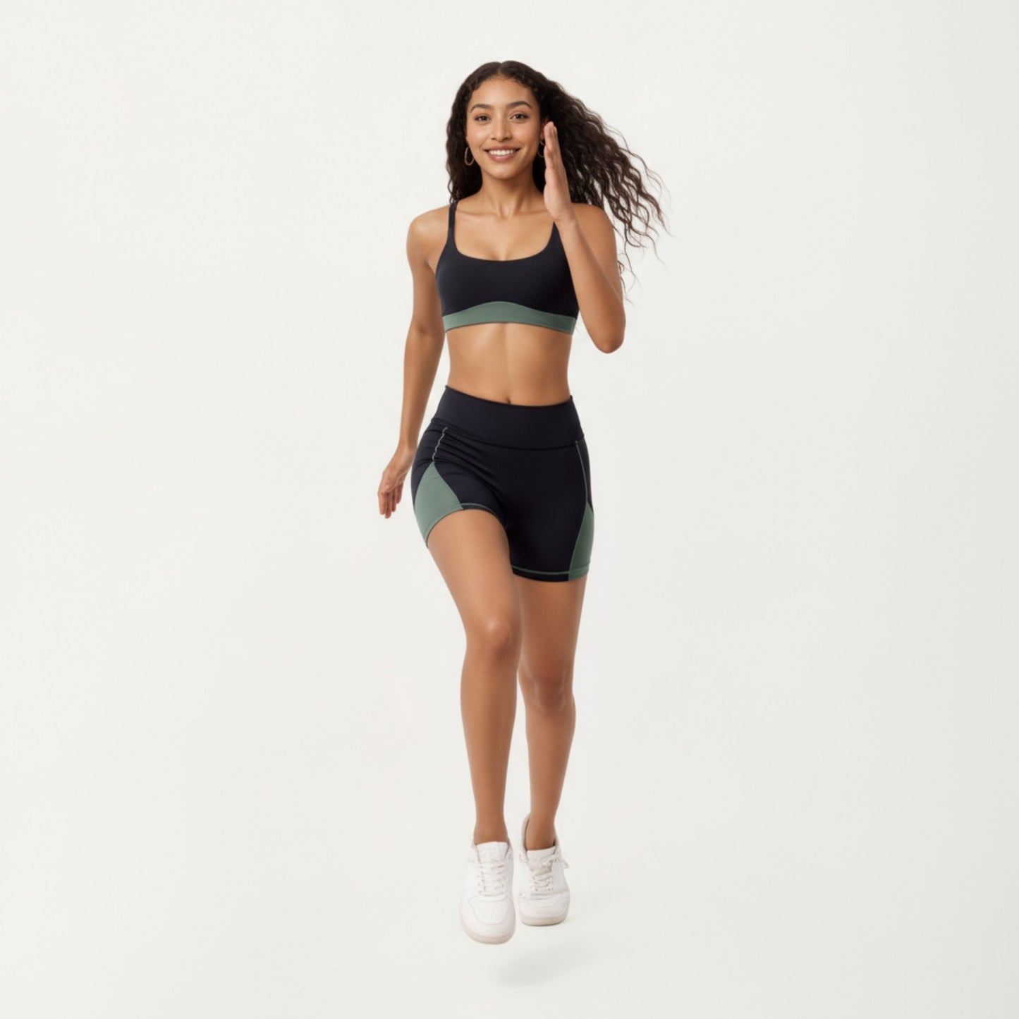 Scoop Neck Colorblock Sports Bra with Adjustable Straps and Stretch Fit Fabric