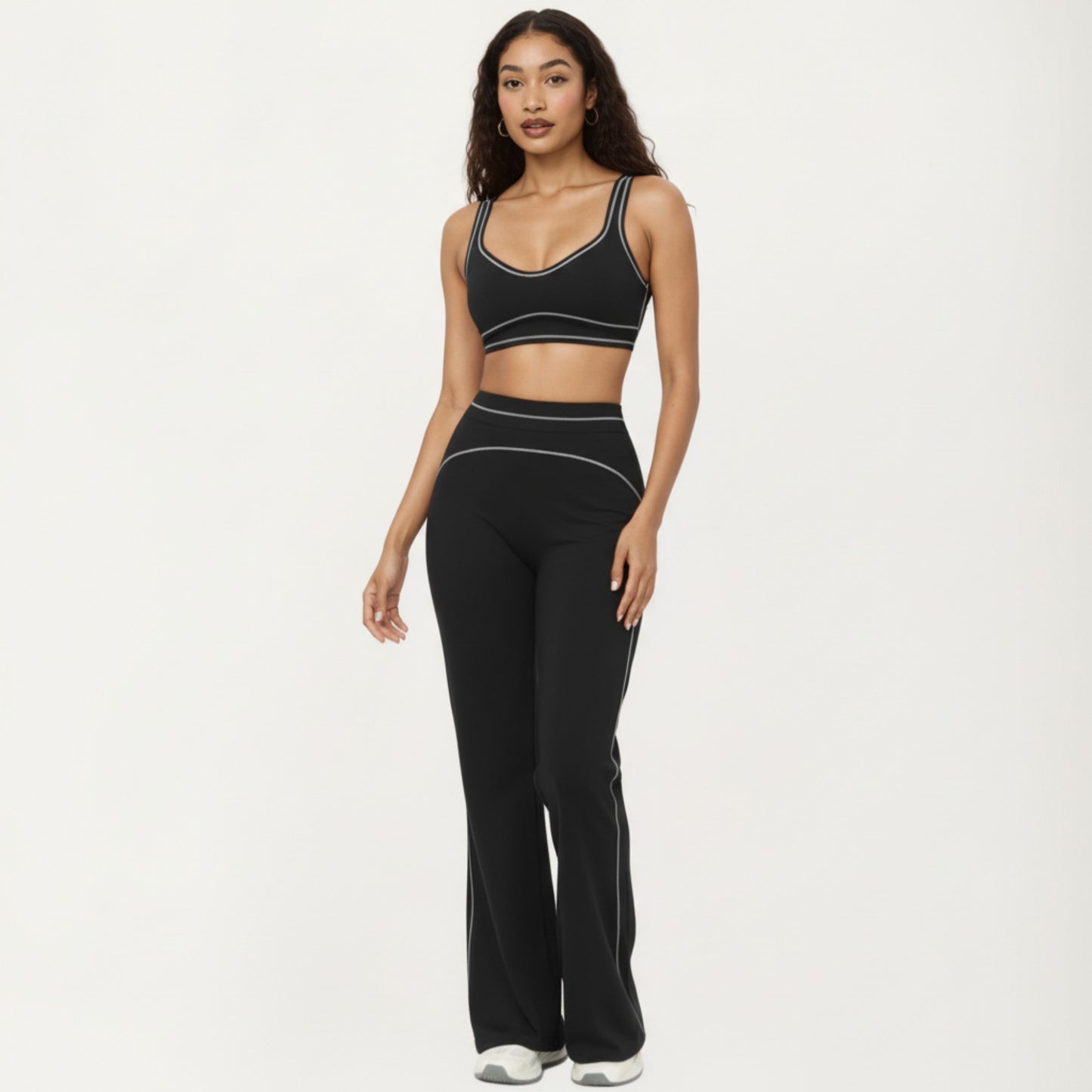 Ribbed Fitted Sports Bra Top with Scoop Neck Contrast Trim and Medium Support