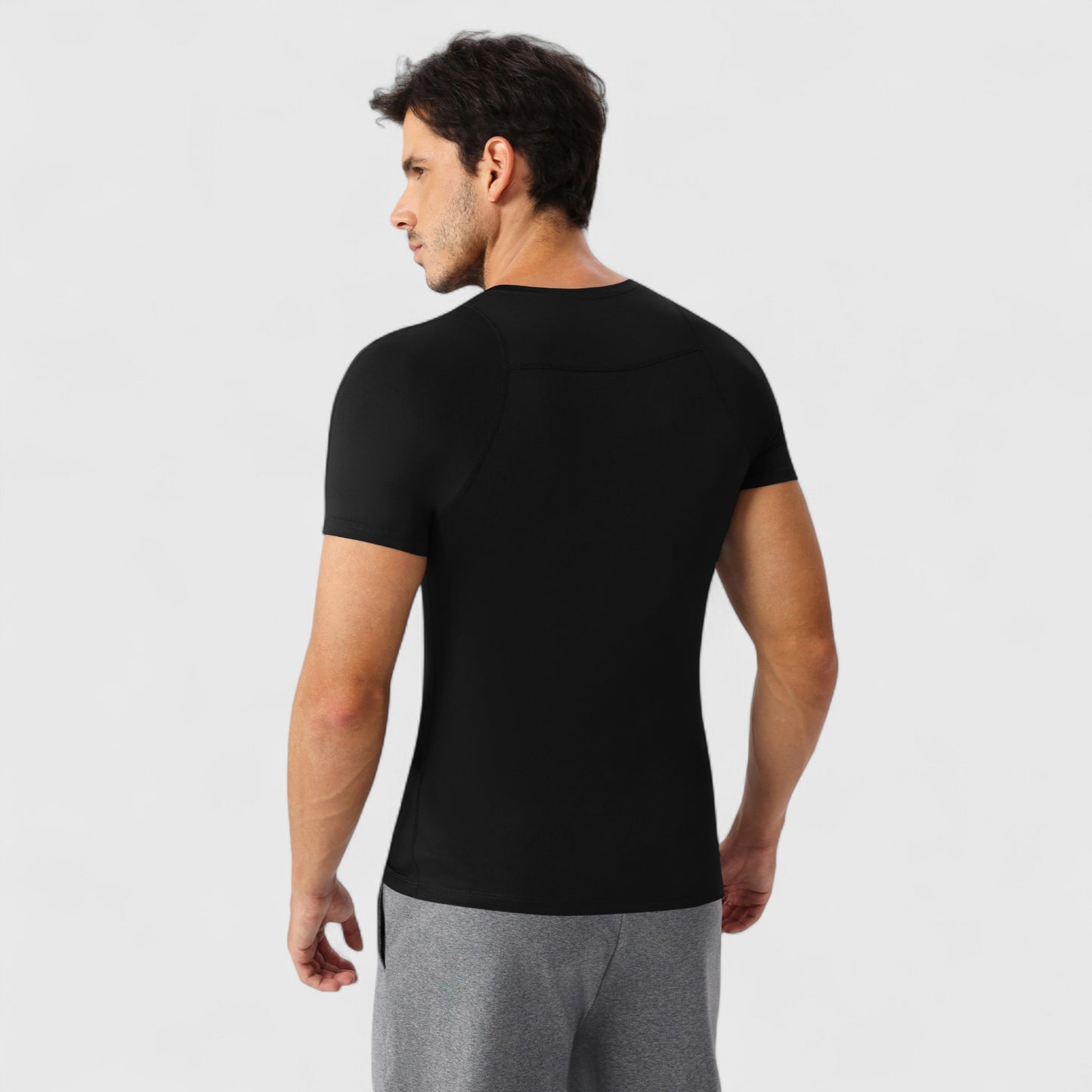 Men's Fitted Short Sleeve Performance T-Shirt with Stretch Fabric and Moisture-Wicking Comfort