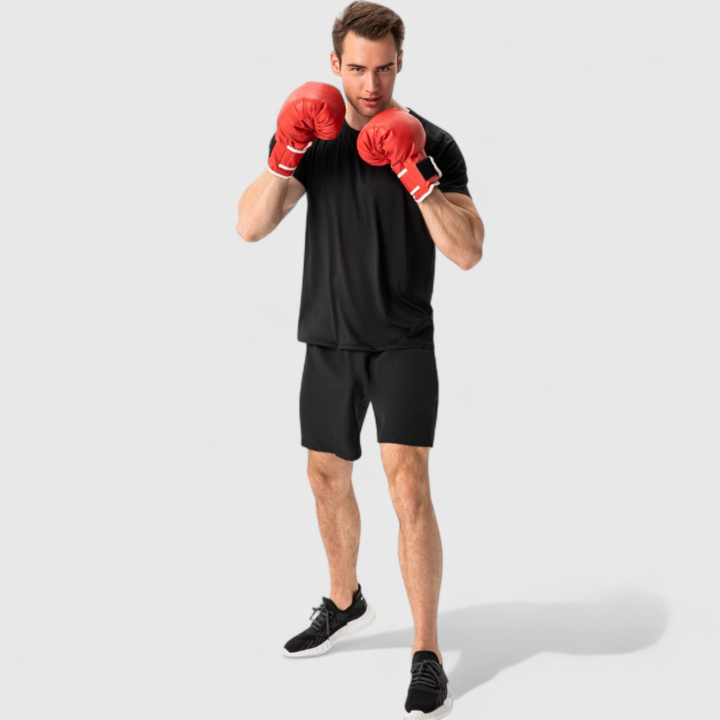 Men's Elastic Waist Athletic Shorts with Above-Knee Length and Relaxed Fit Design