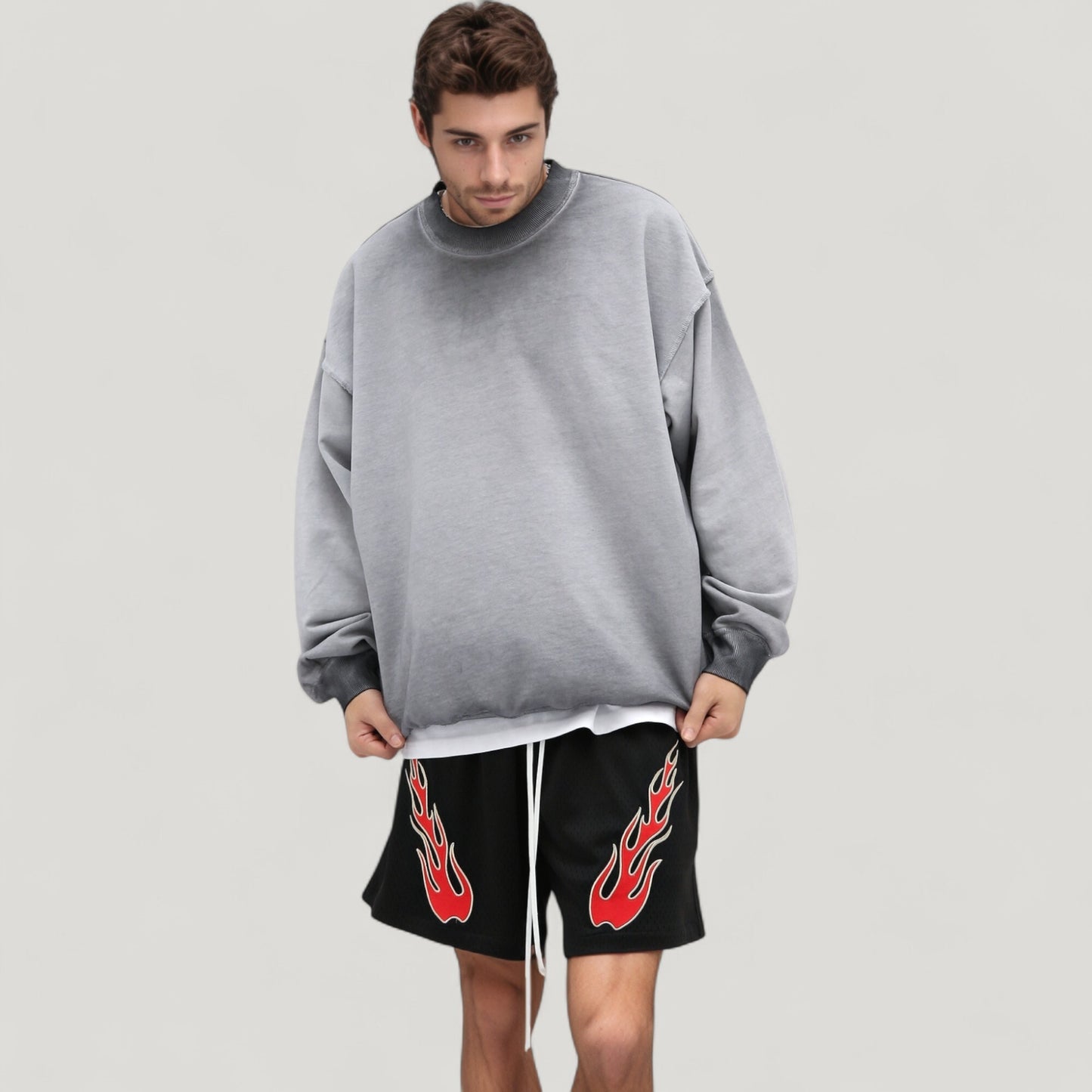 Men's Oversized Crew Neck Long Sleeve Sweatshirt with Dropped Shoulders and Relaxed Fit