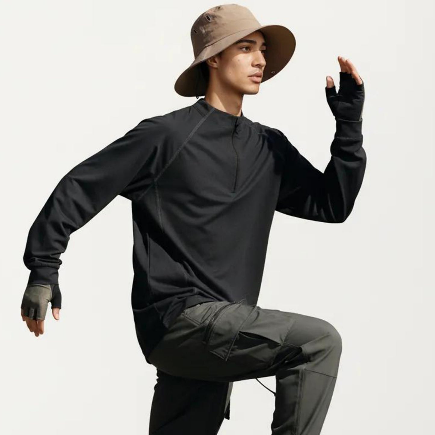 Men's Long Sleeve Half Zip Athletic Top with Stand Collar and Thumbhole Cuffs