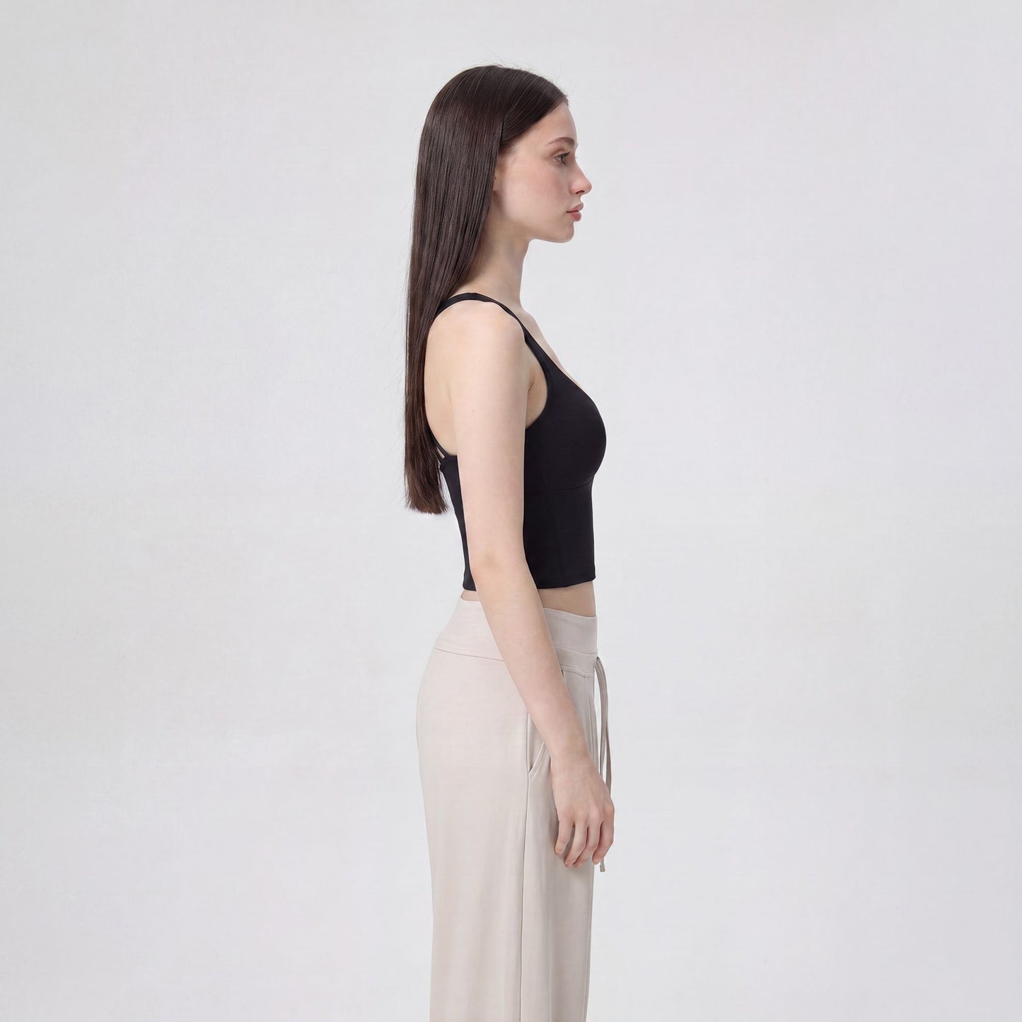 Cropped Yoga Tank Top with Built In Padding Scoop Neck Wide Strap Fitted Activewear Top