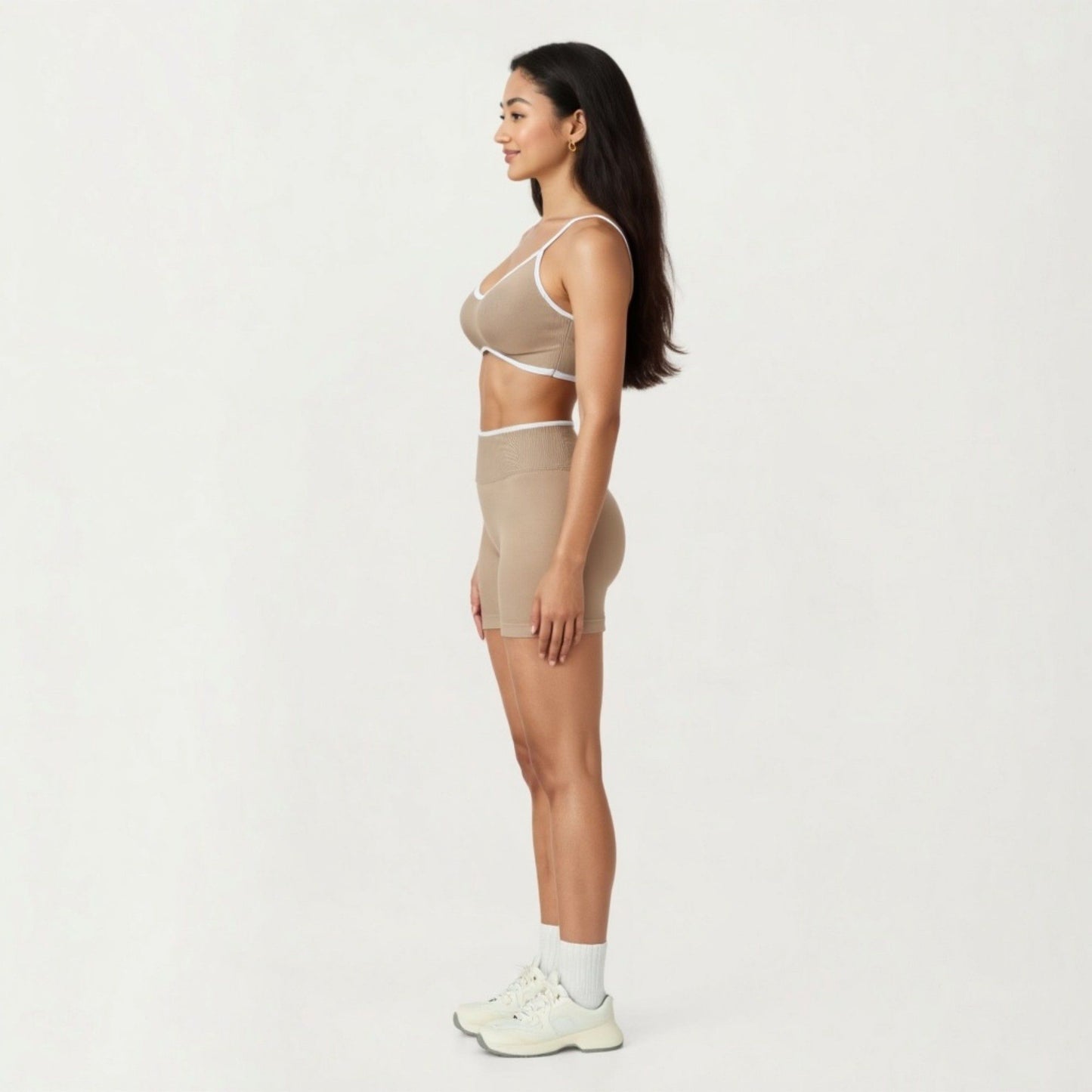 Contrast Trim Scoop Neck Sports Bra with Adjustable Spaghetti Straps