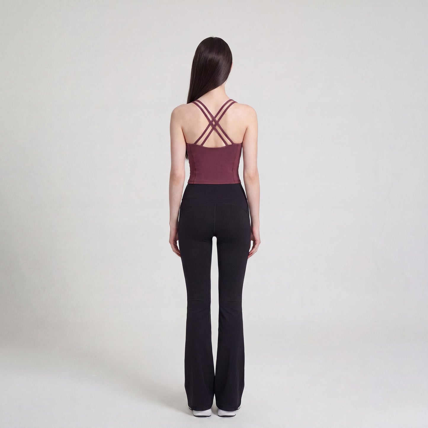 Cropped Yoga Tank Top with Built In Padding Scoop Neck Wide Strap Fitted Activewear Top