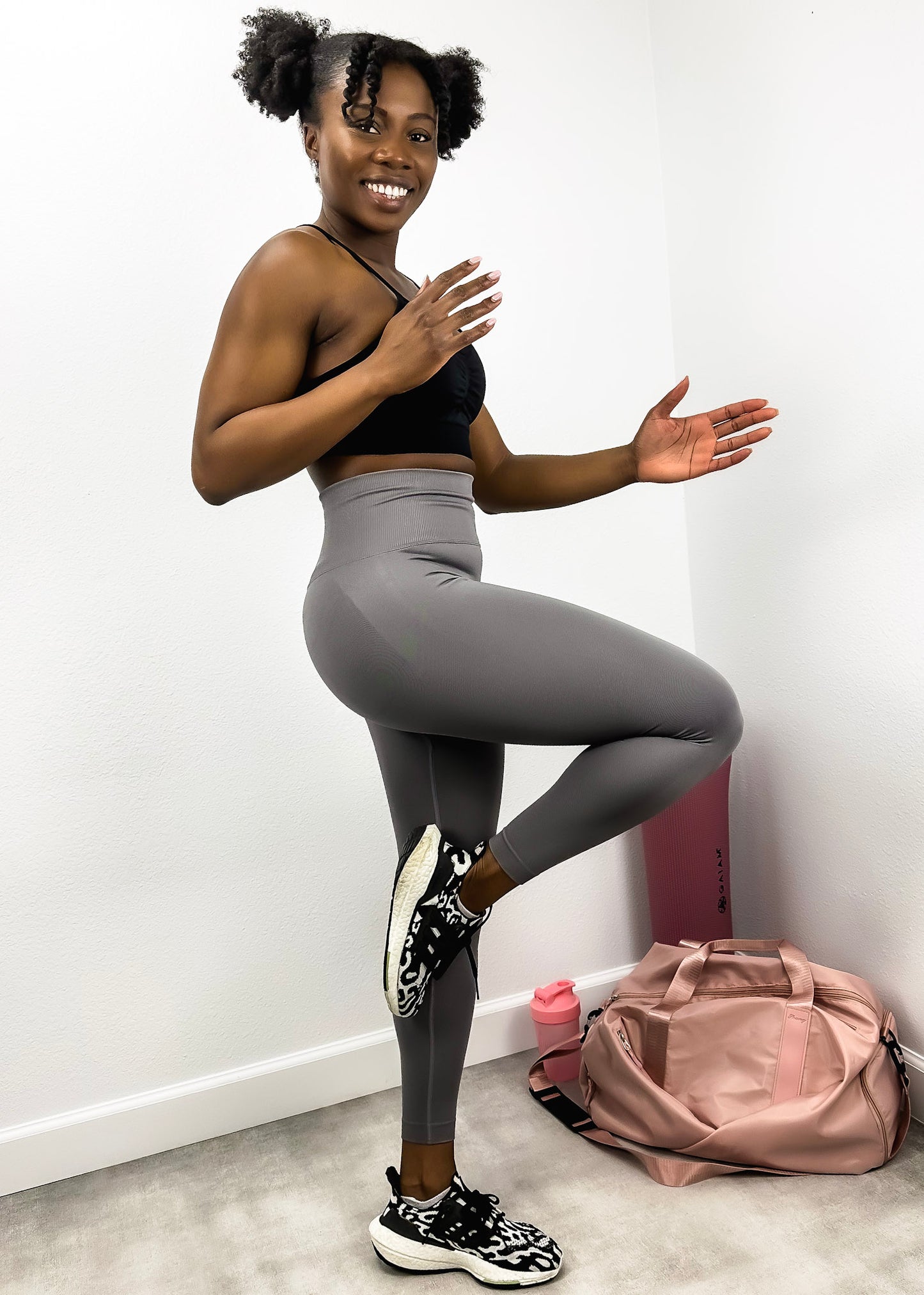 Hip Sculpting & Lifting Yoga Pants